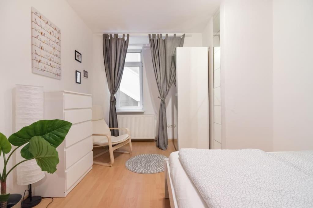 Spacious Central Apartment Vienna Exterior photo